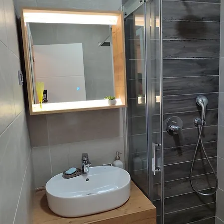 Tuzlanska Panonica トゥズラ